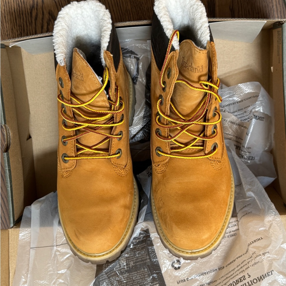 Timberland 6inch premium warm fleece Boots